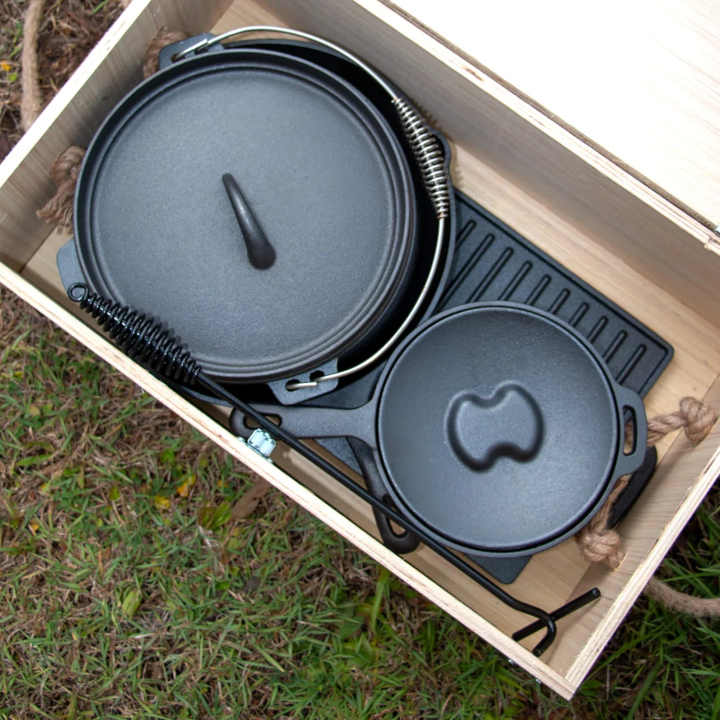 BUSHWAKKA CAST IRON COOKWARE SET