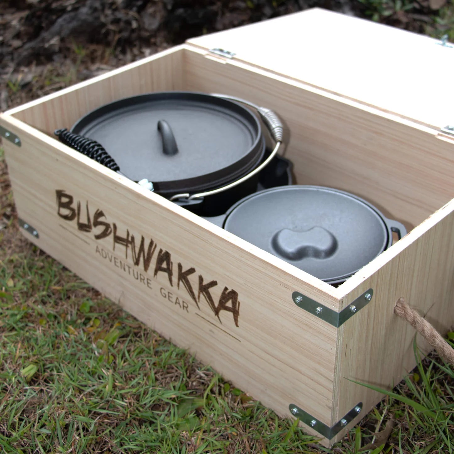 BUSHWAKKA CAST IRON COOKWARE SET